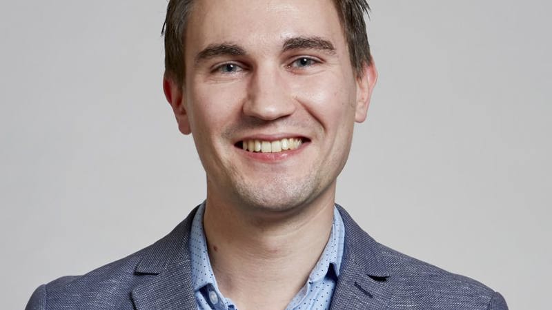 dr-chris-hill.jpg